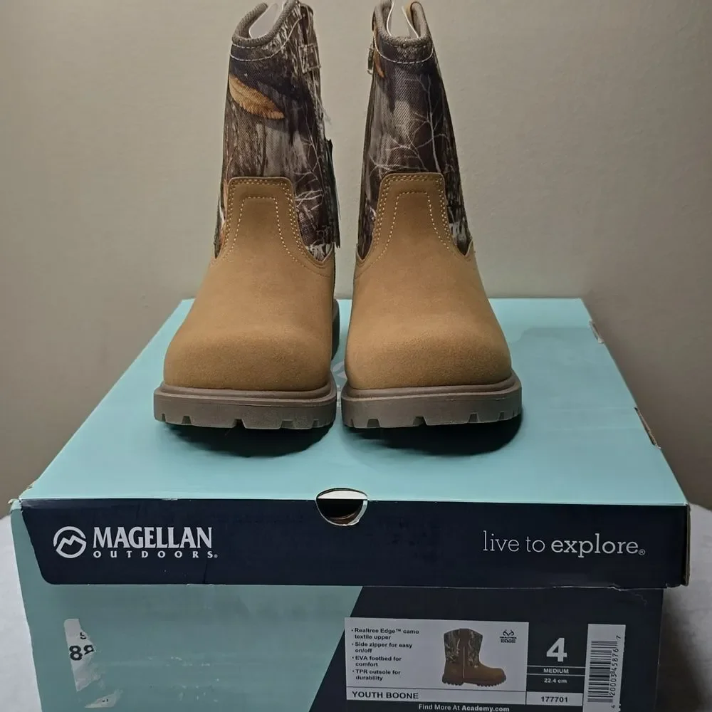 NIB Magellan Outdoors Kids' Boone Realtree Edge Boots Sz Kids 4